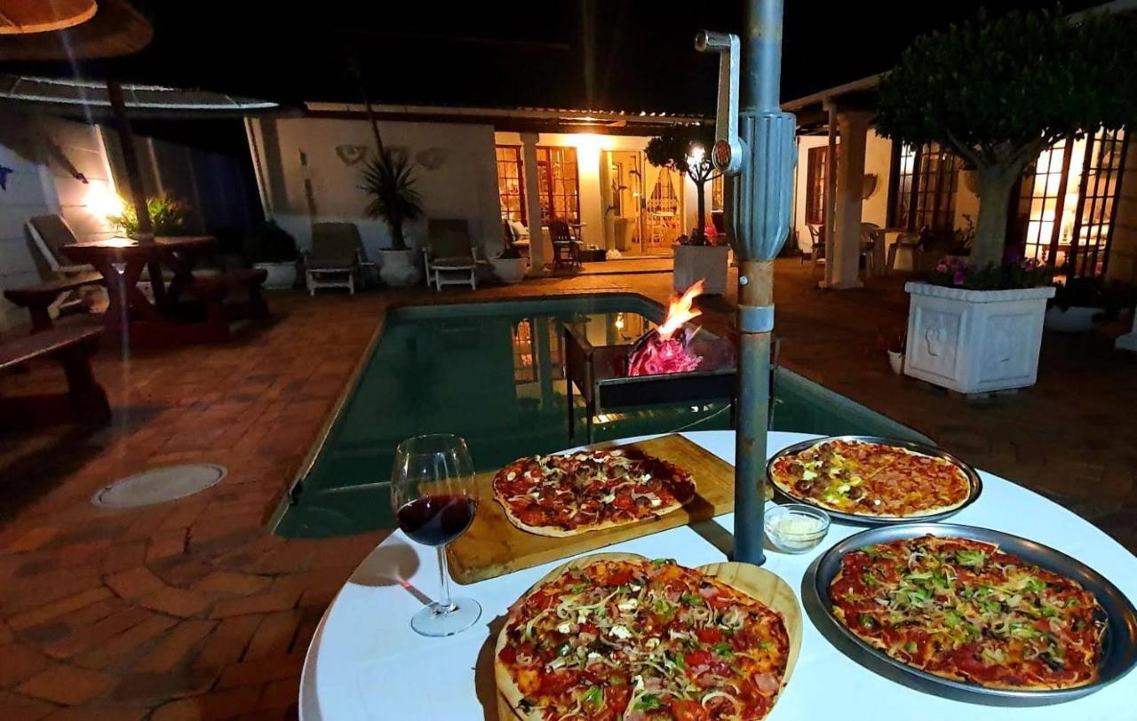 Dolphin Inn Blouberg Bloubergstrand Exterior foto